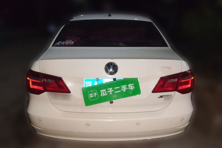 Used Volkswagen Jetta 2015 Value Edition 1.6L Manual Fashionable Style
