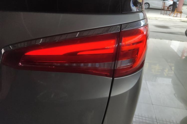 Used Buick GL8 2017 ES 28T Luxury Model China V Standard