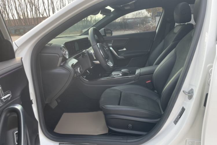 Used Mercedes-Benz A-Class 2020 Restyled A 200 L Sport Sedan Fashion Version
