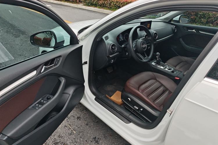 Used Audi A3 2020 Sportback 35 TFSI Ambition China VI Driver Seat