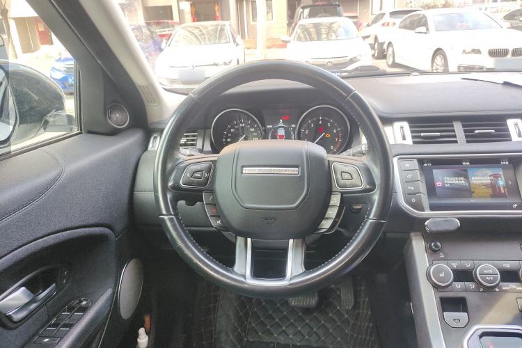 Used Land Rover Range Rover Evoque 2016 2.0T PURE Style Edition
