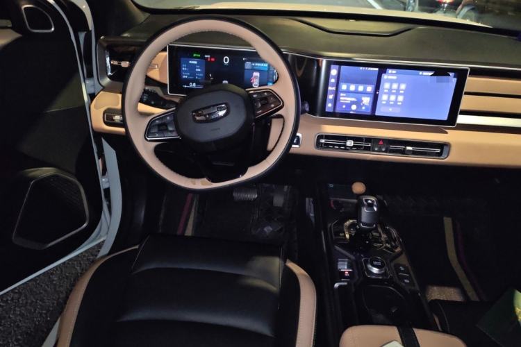 Used Geely Auto icon 2023 1.5TD Chocolate Smoothie Edition
