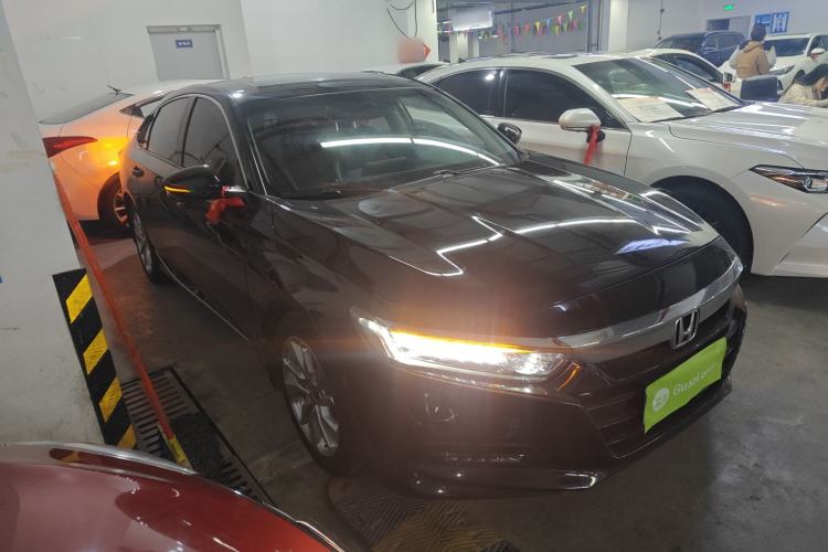Used Honda Accord 2018 260TURBO Elite Edition China V Front Right 45 Deg