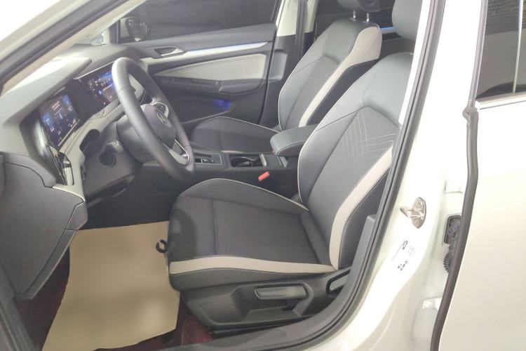 Used Volkswagen Golf 2023 Facelift 280TSI DSG Pro
