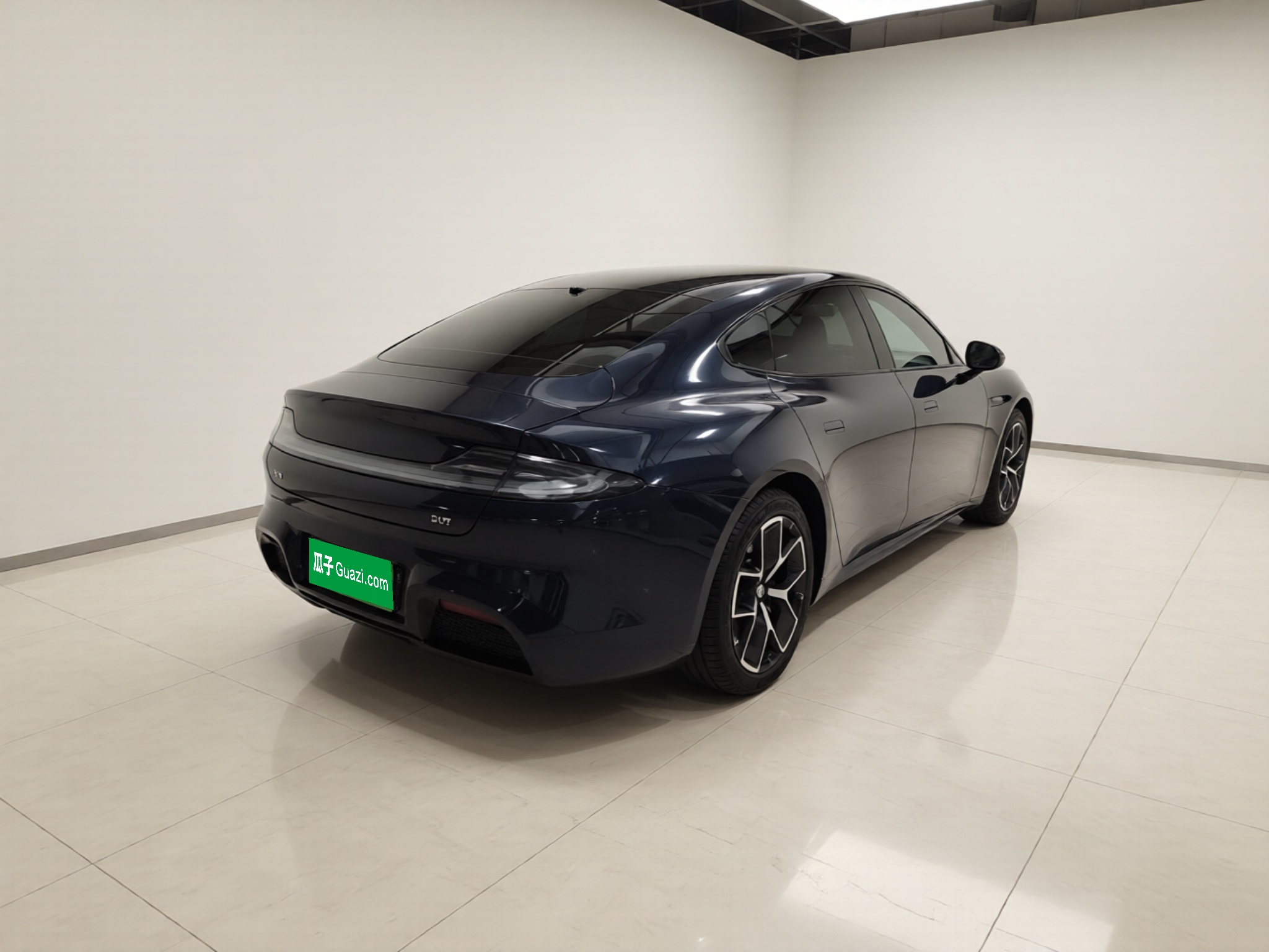 Xiaomi Auto SU7 2024 Rear-Drive Ultra-Long Range Advanced Pro-Level Intelligent Driving Version — снимка 6
