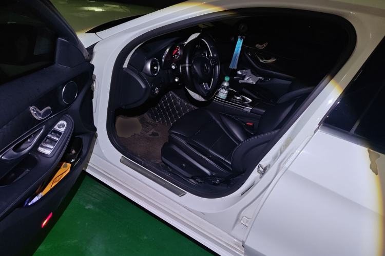 Used Mercedes-Benz C-Class 2017 Facelift C 200 Station Wagon