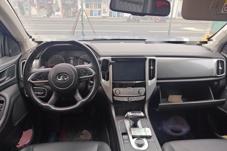 Used Great Wall Poer 2019 2.0T Automatic Gasoline Two-Wheel Drive Comfort Edition GW4C20B Center Console