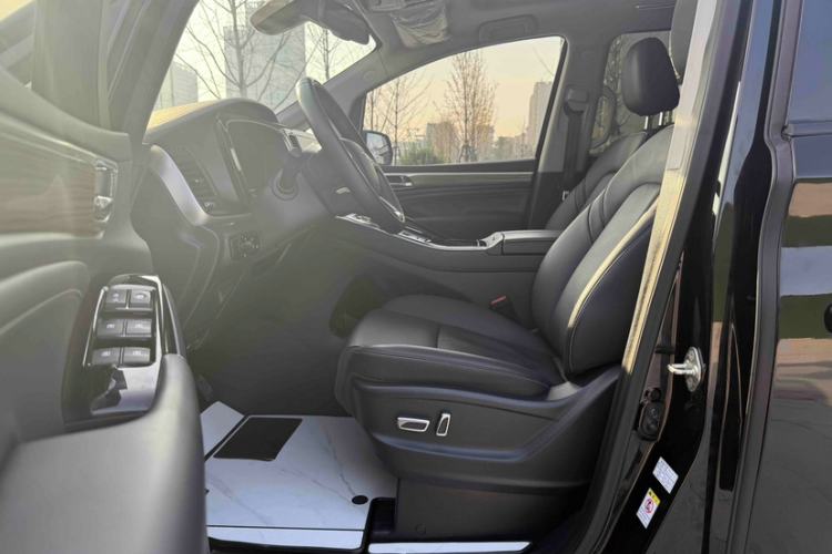 Used GAC Trumpchi M8 2023 Lingxiu Series 390T Prestige Edition
