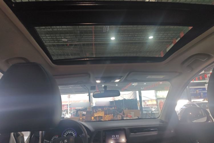 Used Honda Vezel 2020 1.5L CVT Pioneer Edition
