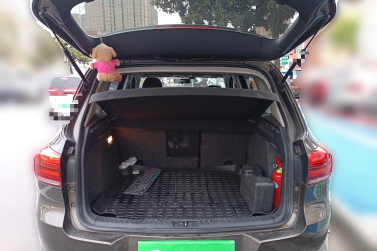 Used Volkswagen Tiguan 2015 1.8TSI Manual Two-Wheel-Drive Limited Edition Trunk