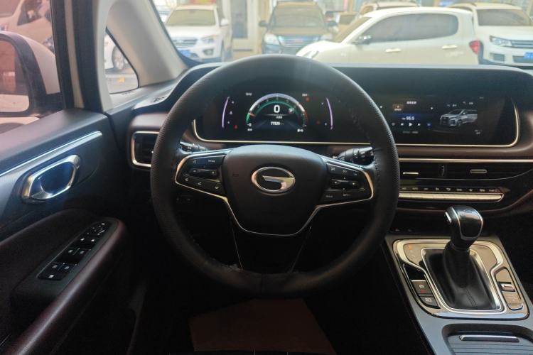 Used GAC Trumpchi M6 2021 PRO 270T Automatic Luxury Edition Steering Wheel