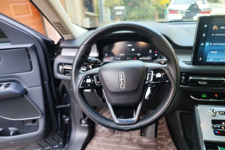 Used Lincoln Aviator 2022 3.0T V6 Four-Wheel Drive Centennial Limited Edition Steering Wheel