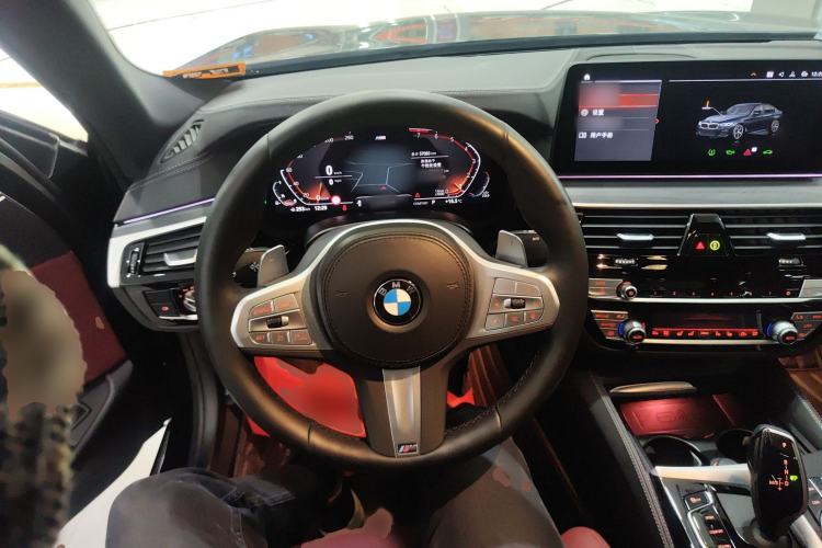 Used BMW 5 Series 2022 Revised Version 3 530Li Luxury Edition M Sport Package Steering Wheel