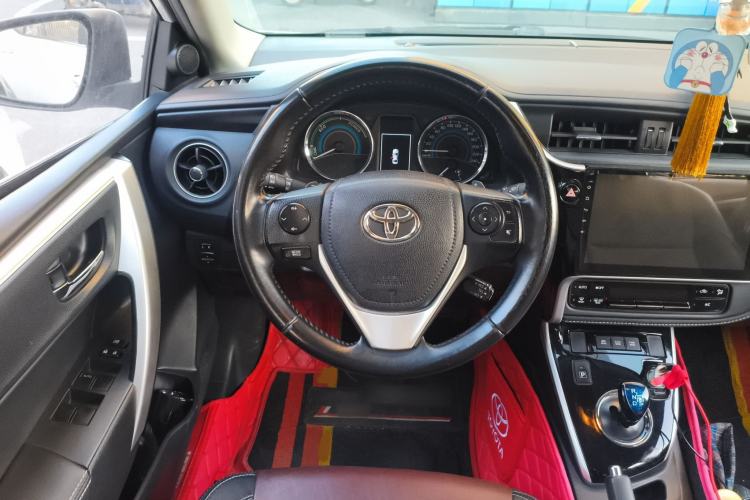 Used Toyota Corolla 2018 Dual-Engine 1.8L E-CVT Smart Edition
