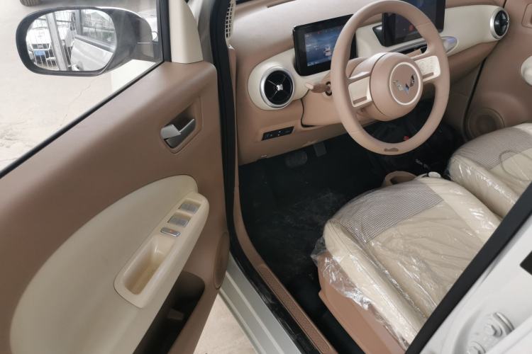 Used Wuling Hongguang MINIEV 2025 Four-Door Version Zhenxiang+ Edition Driver Seat