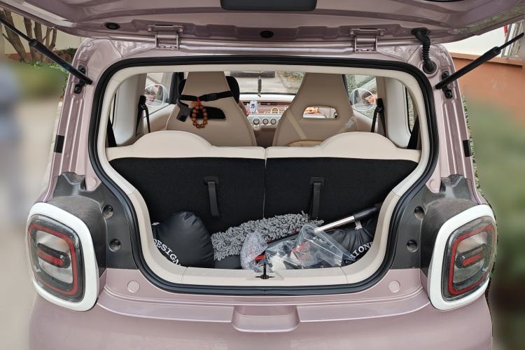 Used Bestune Pony 2026 Model 222km Shining Horse Trunk