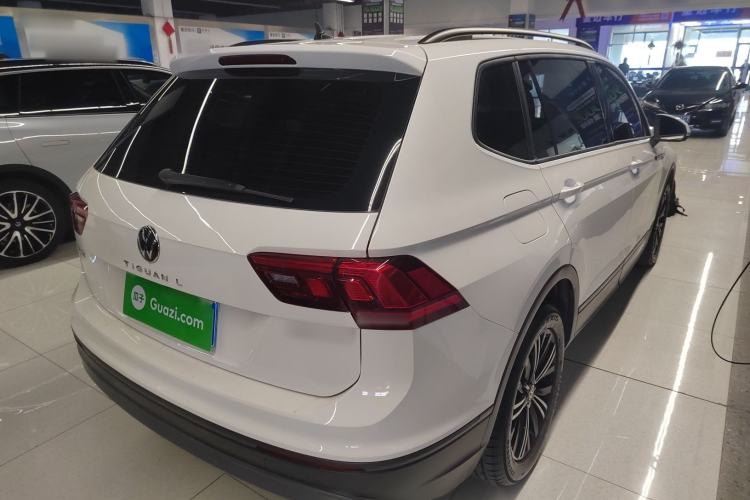 Used Volkswagen Tiguan L 2021 280TSI Automatic Two-Wheel Drive Comfort Edition – Low-Trim Version
