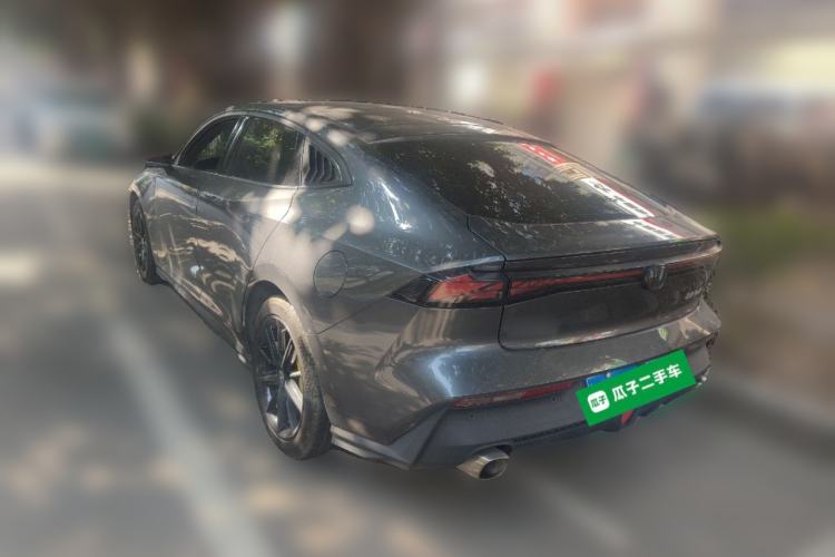 Used CHANGAN UNI-V 2022 1.5T Prestige Version
