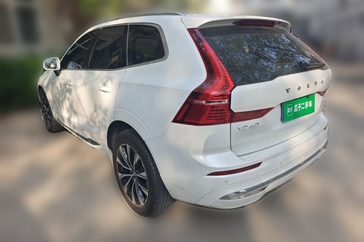 Used Volvo XC60 2024 B5 4x4 Smart Luxury Edition Rear Left 45 Deg