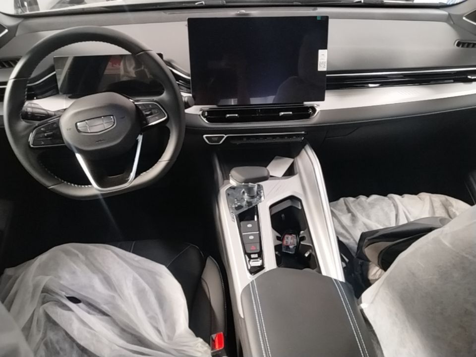 Geely Auto Preface 2025 Dongfang Yao 1.5TD Kunlun Edition — снимка 12