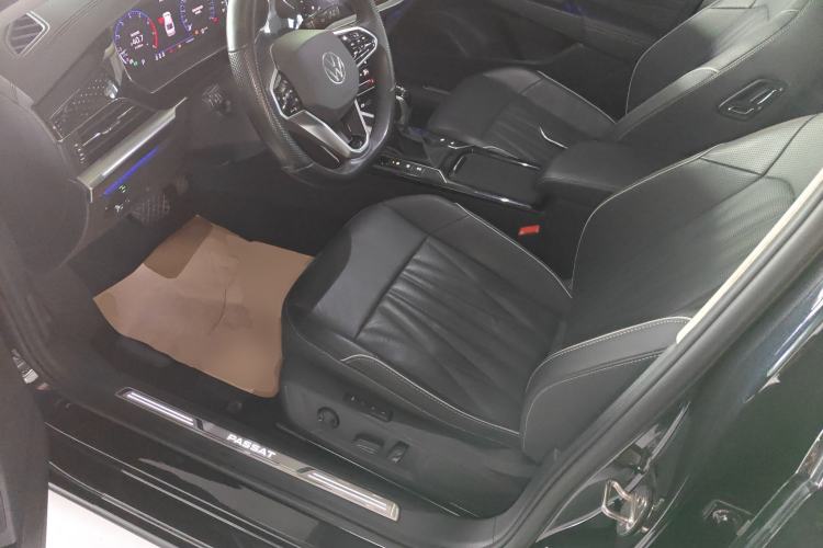 Used Volkswagen Passat 2022 330TSI Starry Luxury Edition