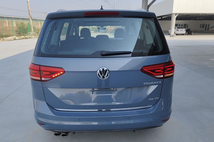 Used Volkswagen Touran 2016 Volkswagen Touran L 330TSI DSG Luxury Edition