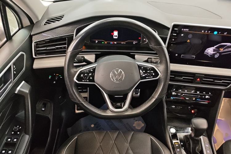 Used Volkswagen Tiguan L 2023 330TSI Automatic Two-Wheel Drive R-Line Enjoyment Edition Steering Wheel