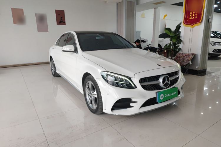 Used Mercedes-Benz C-Class 2019 C 260 L Sport Edition Front Right 45 Deg