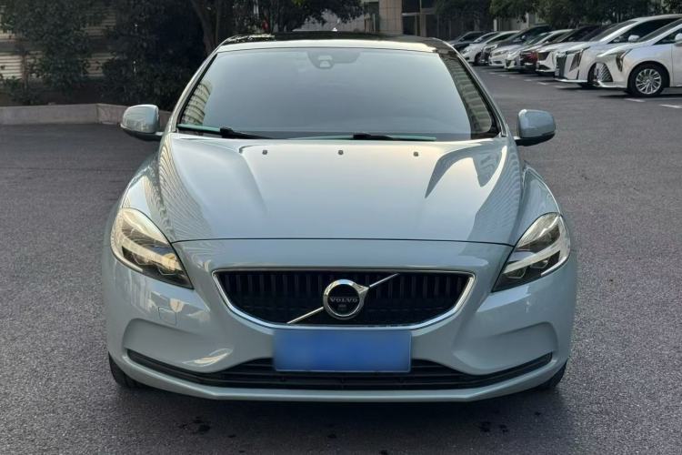 Used Volvo V40 2017 T3 Zhiyi Edition