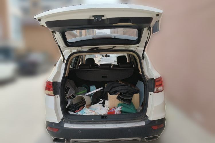 Used Dongfeng Aeolus AX7 2015 2.3L Automatic ZhiZun Version
