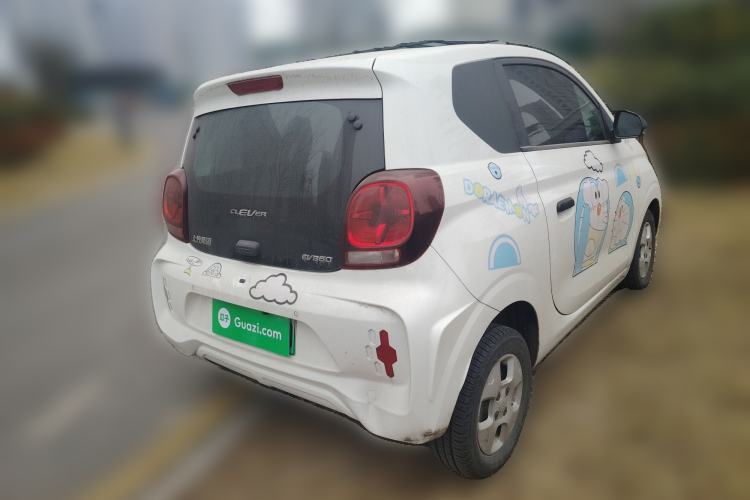 Used Roewe Clever 2021 302 km New Four-Seater Super-Efficient Version
