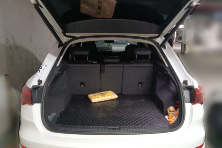 Used Audi Q3 2021 35 TFSI Fashion Dynamic Model