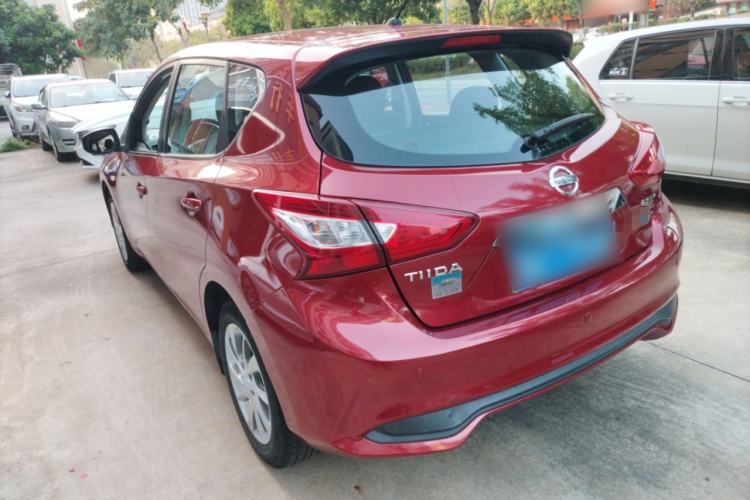 Used Nissan Tiida 2016 1.6L CVT Cool Dynamic Edition