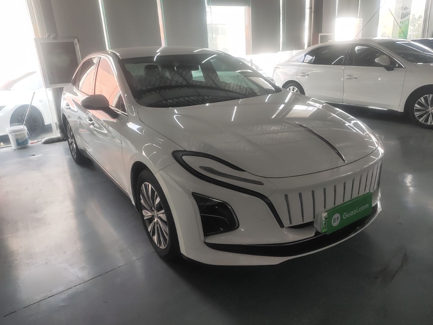 Hongqi E-QM5 2024 450km Range Commuter Version — снимка 3