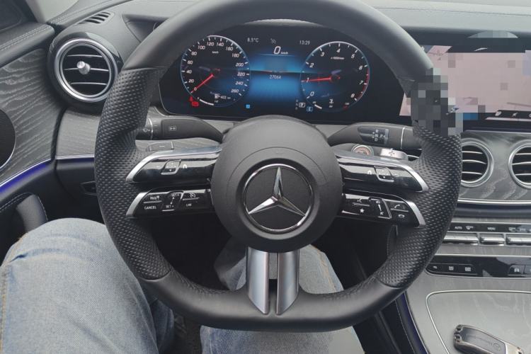 Used Mercedes-Benz E-Class 2022 Revised Version E 300 L Sporty and Stylish Edition
