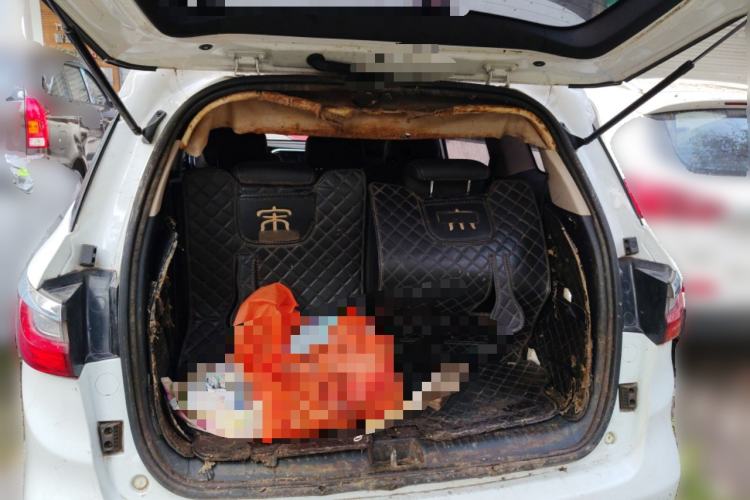 Used BYD Song MAX 2017 1.5T Automatic Smart Connect Luxury 7-Seater Trunk