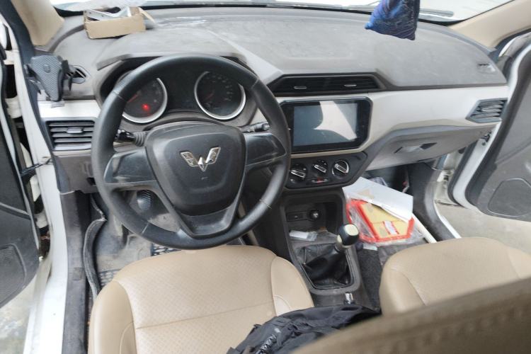 Used Wuling Hongguang 2018 1.5L S Comfort Model L2B