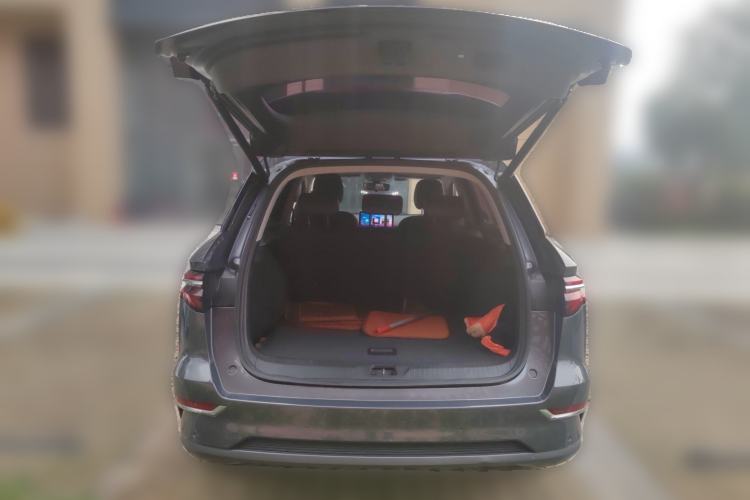 Used BYD Song Pro New Energy 2019 DM 1.5T Four-Wheel Drive Performance Edition Deluxe Model Trunk