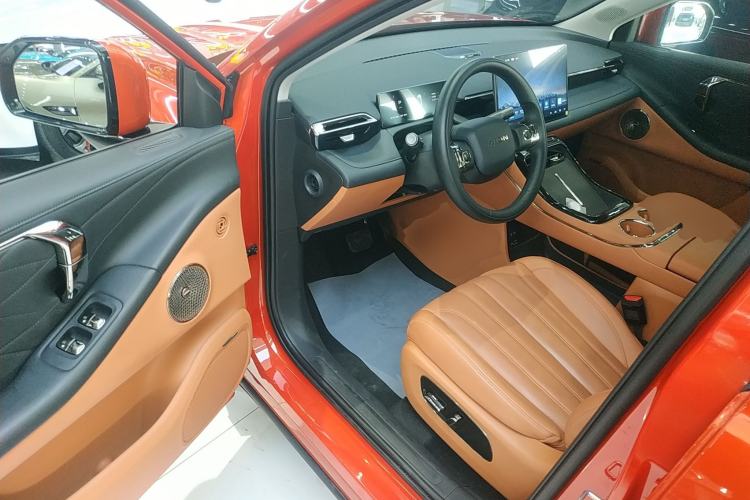 Used AION V 2024 Aion Tyrannosaurus 650 LiDAR Edition
