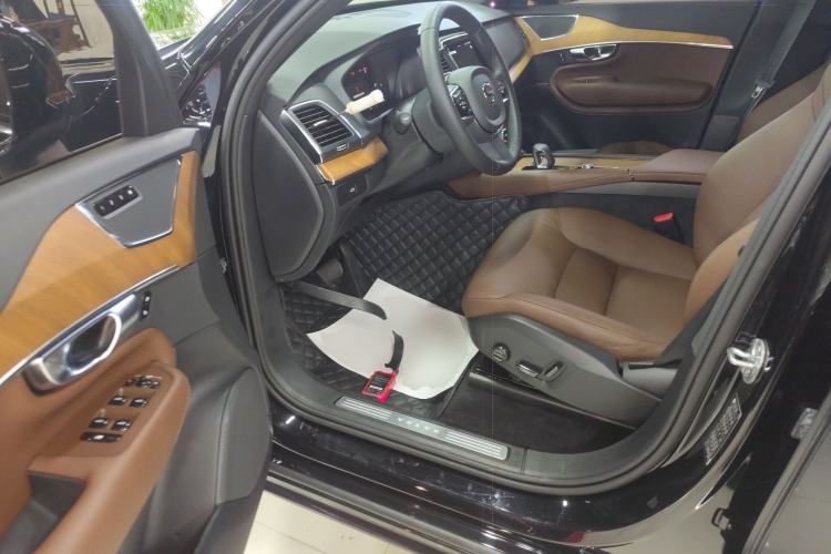 Used Volvo XC90 2024 B5 SmartDrive Luxury Edition 7-Seater
