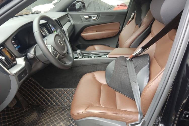 Used Volvo XC60 2024 B5 4x4 Smart Luxury Edition