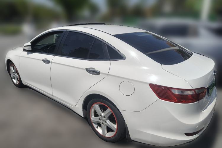 Used Bestune B70 2014 2.0L automatic luxury version