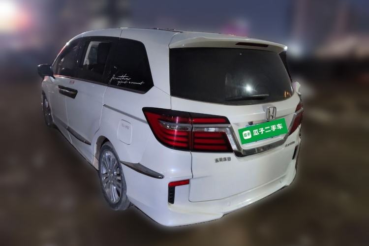 Used Honda Elysion 2016 2.4L Luxury Edition
