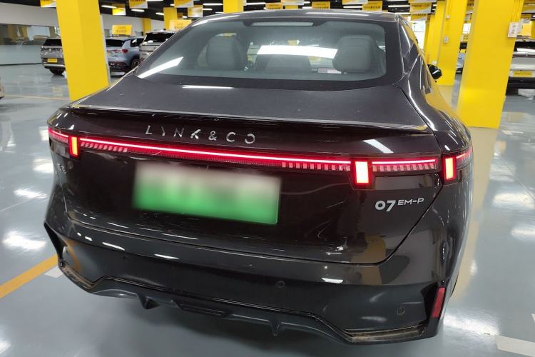 Used Lynk & Co 07 2024 EM-P 126 Long-Range Halo Rear