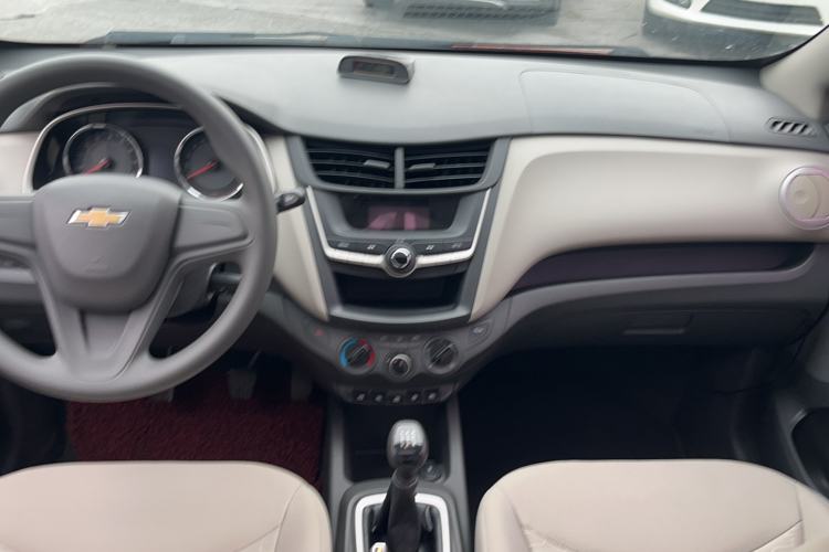 Used Chevrolet Sail 2015 Sail 3 1.5L Manual with Ideal Sunroof Edition Center Console