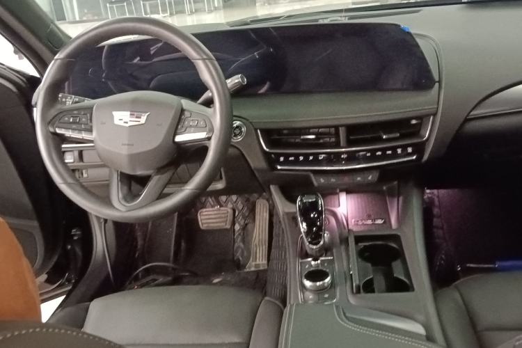 Used Cadillac CT5 2024 28T Luxury Pro Trim
