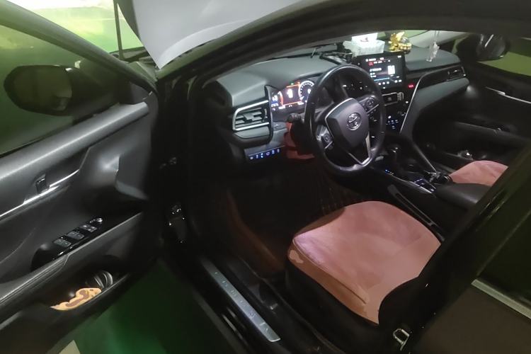 Used Toyota Camry 2021 2.5G Luxury Edition
