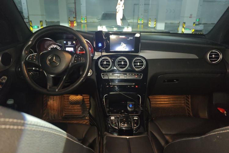 Used Mercedes-Benz GLC 2017 GLC 200 4MATIC Center Console