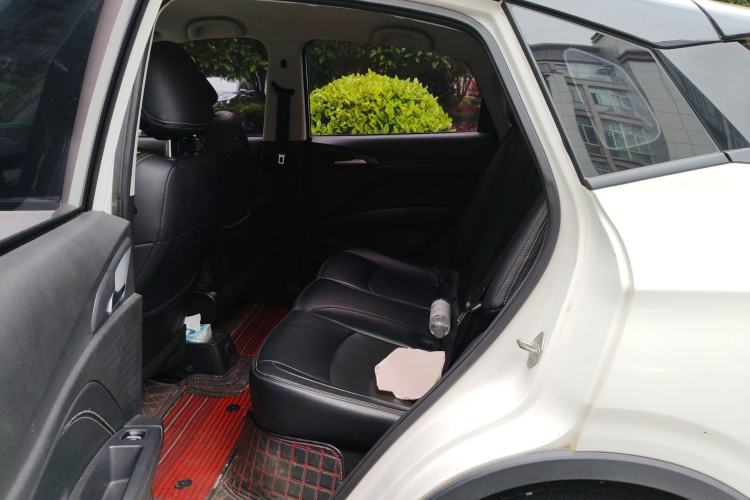 Used NETA V 2021 Standard Range Entertainment Edition Left Rear Seat