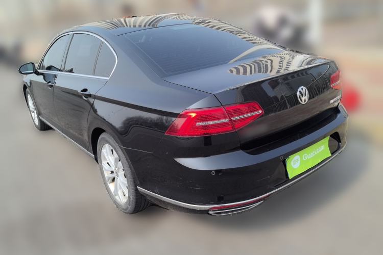 Used Volkswagen Magotan 2018 330TSI DSG Luxury Model Rear Left 45 Deg